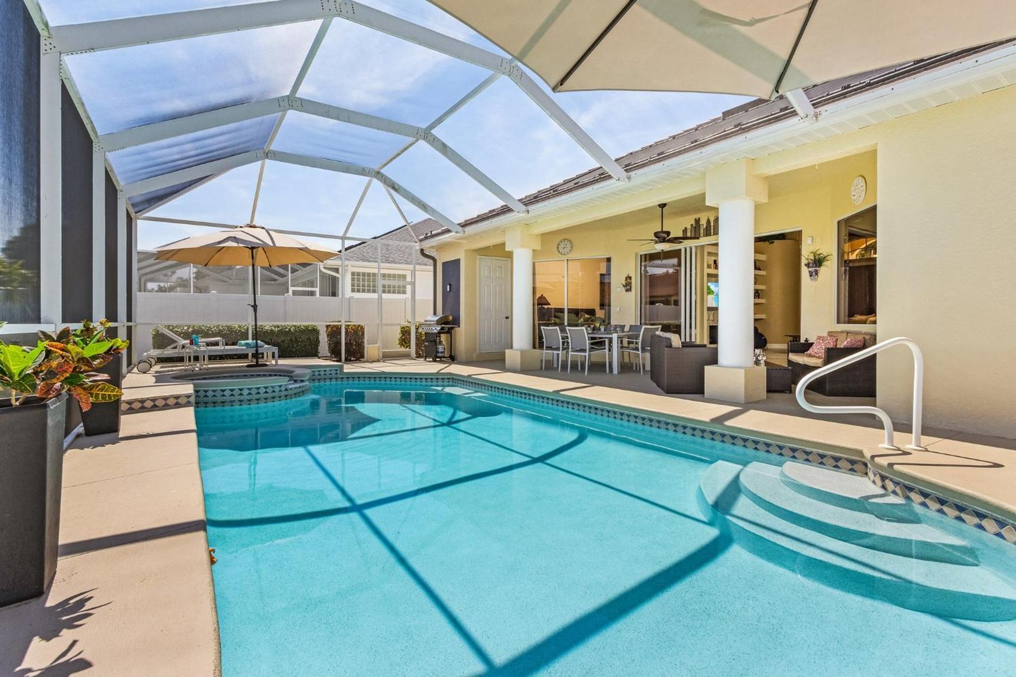 קייפ קורל Villa-Haze, Lots Of Privacy, Solar & Electric Heated Pool And Spa מראה חיצוני תמונה