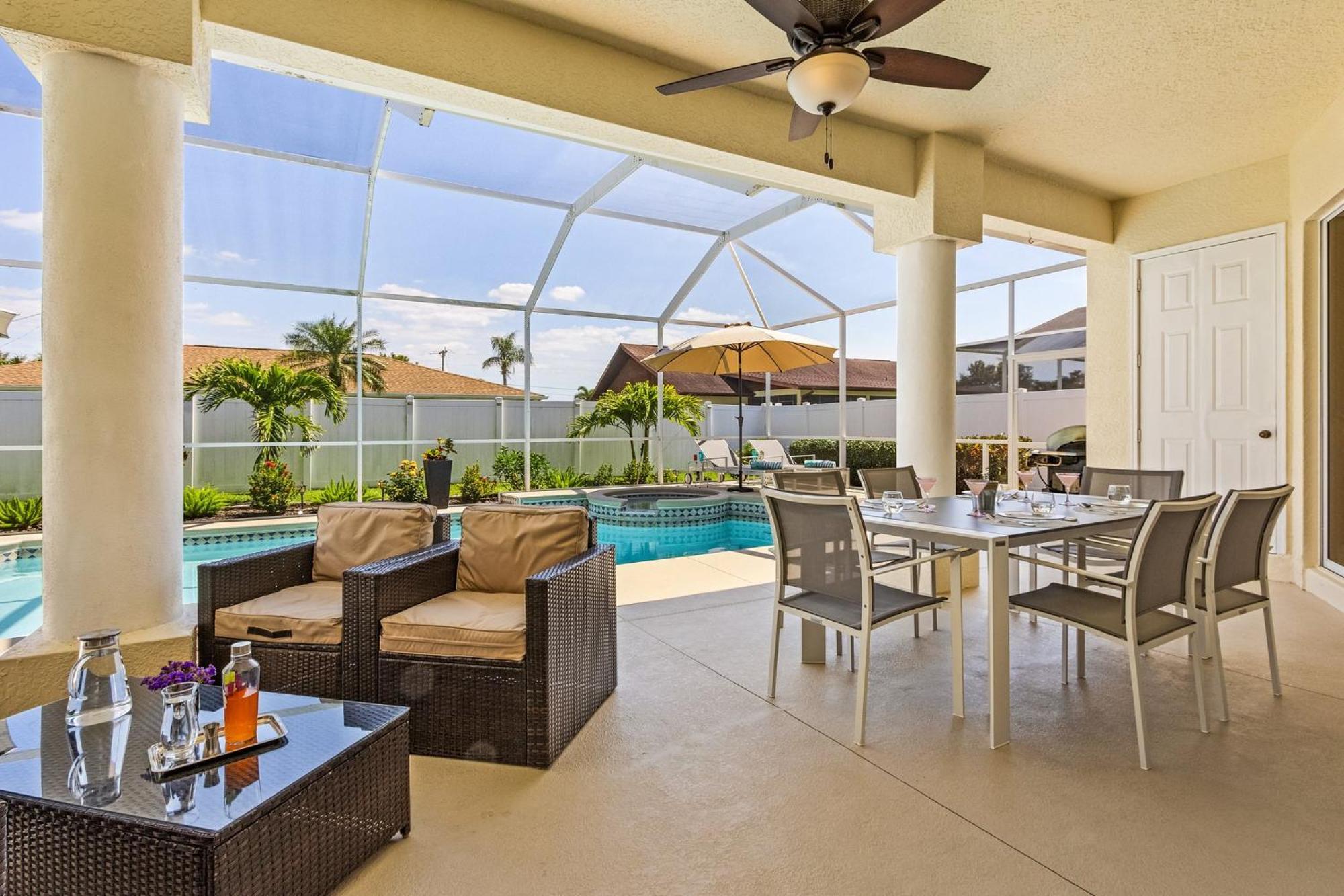 קייפ קורל Villa-Haze, Lots Of Privacy, Solar & Electric Heated Pool And Spa מראה חיצוני תמונה