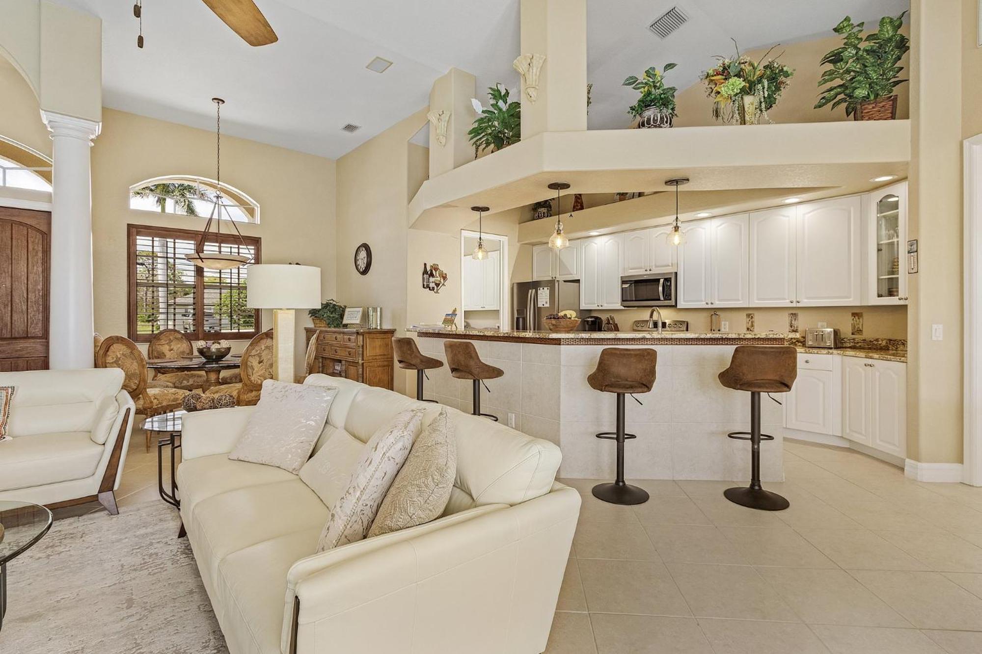קייפ קורל Villa-Haze, Lots Of Privacy, Solar & Electric Heated Pool And Spa מראה חיצוני תמונה
